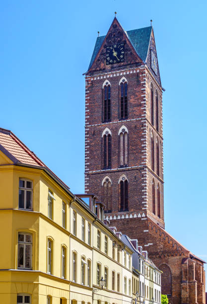 istock old town of Wismar 1335091614