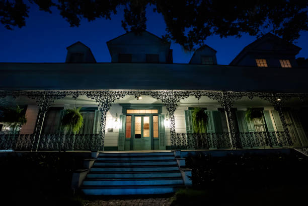 istock Mysterious Myrtles Plantation at night 1335115827