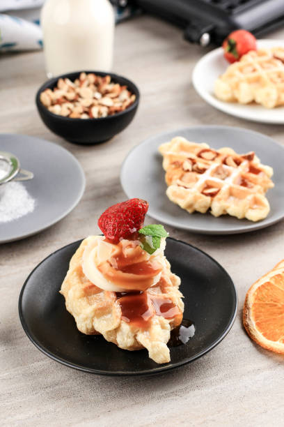 istock Croffle Croissant Waffle 1335150973