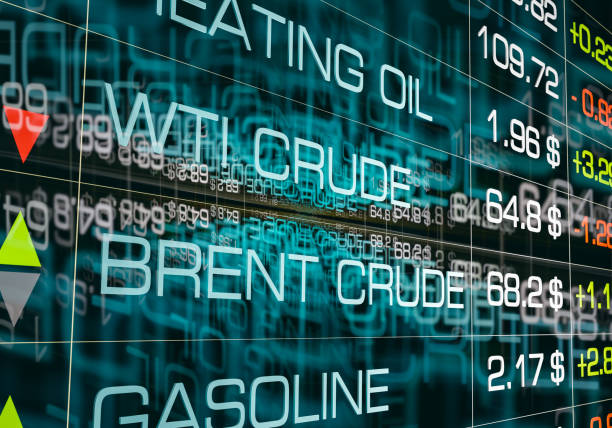 preços das commodities para petróleo e gás em uma tela. wti crude, petróleo brent e gás natural. - trading floor - fotografias e filmes do acervo