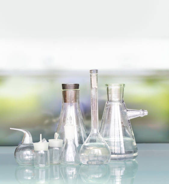 istock Glass Volumetric Flask ,Vacuum Filter Flask with Side Arm,Conical Filter Vacuum Flask with Hose Tubulature,Laboratory Flasksare 1335208232