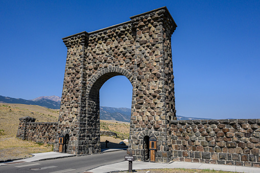 Roosevelt Arch on a bright sunny day, Yellowstone National Park, USA