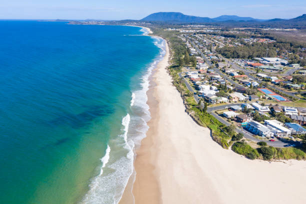 istock Lake Cathie Beach - NSW Australia 1335312668