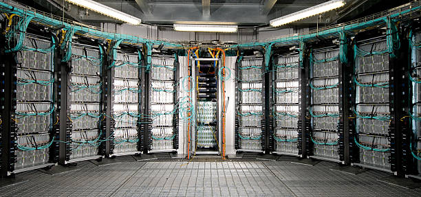 cluster salle de serveur informatique - supercomputer photos et images de collection