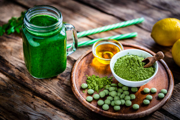 istock Moringa oleifera powder, pills and detox drink 1335399988