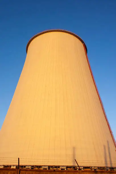 Thermal heat power station chimney