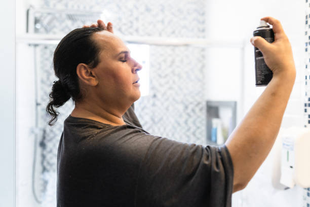 istock Preparation of a drag queen 1335420815