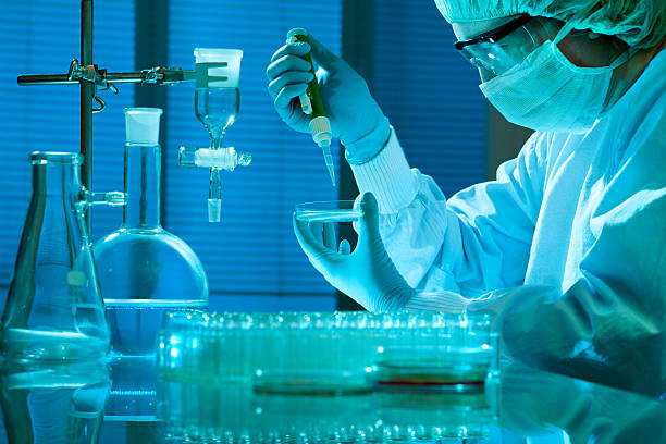 istock A scientist conducting an experiment in the laboratory 133543444