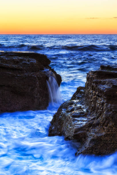 istock Sea Narrab Vert shine dawn 1335491534