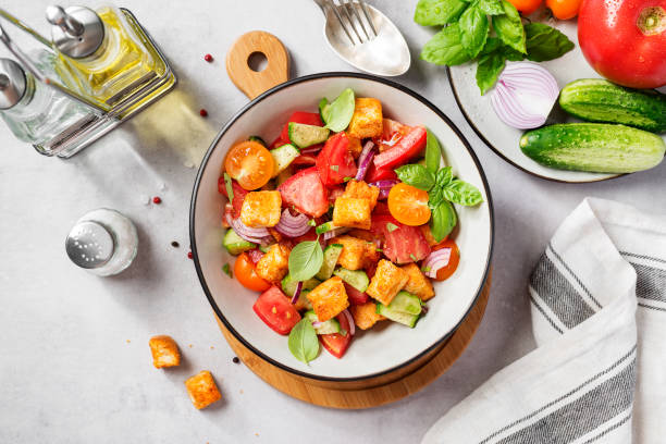 istock Tuscan Panzanella salad 1335527750