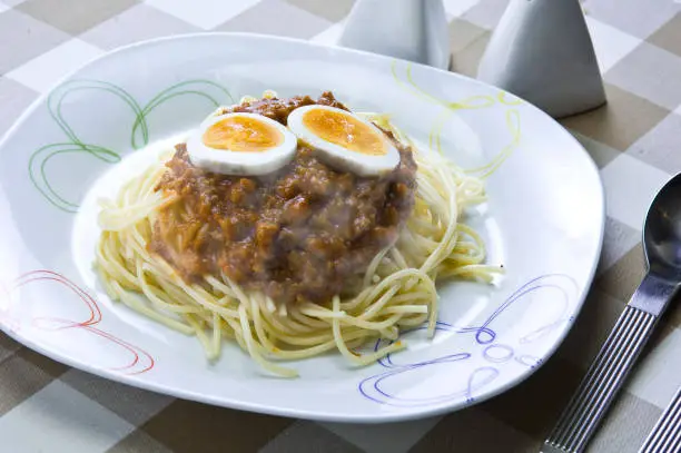 Spaghetti meat sauce is a spaghetti unique to Japan made from minced meat sauce.