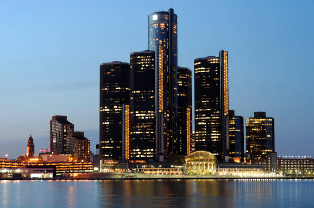 istock Detroit Skyline at Dusk 133566091