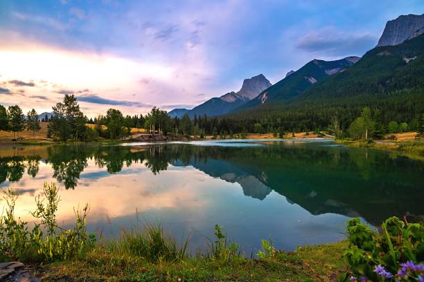 istock Summertime Sunrise At Quarry Lake 1335730818