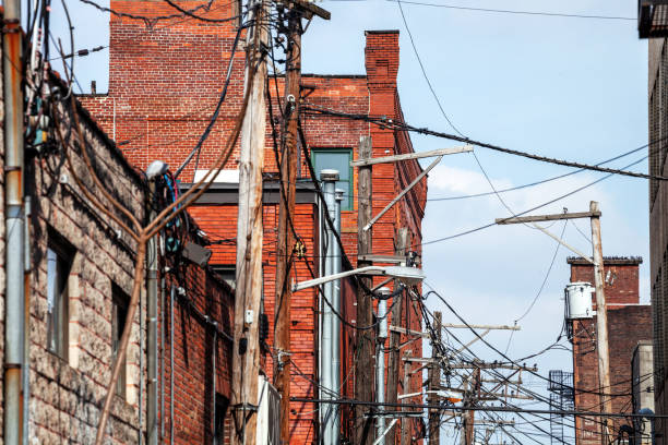 istock Alley view - Pittsburgh, PA 1335757388