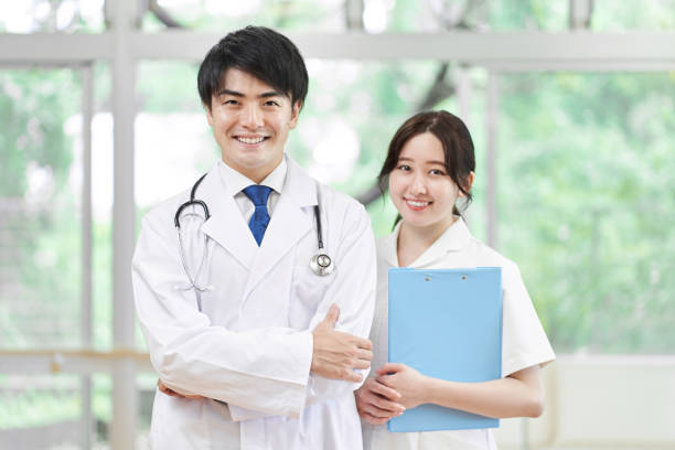 istock Doctors and nurses working in hospitals 1335850734