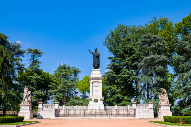 istock Mantua, Piazza Virgiliana (Lombardy, Italy) 1335876982