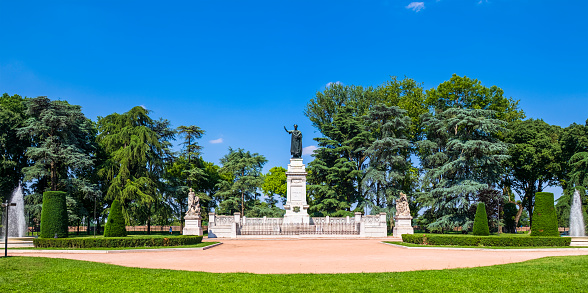 The bronze statue of Virgil, work of the sculptor Emilio Quadrelli of 1919, stands out in Piazza Virgiliana, a wooded park in the center of Mantua (3 shots stitched)