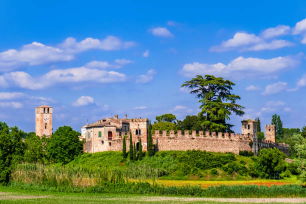 istock Castellaro Lagusello, Lombardy, Italy 1335879356