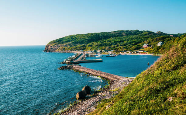 hamme havn à bornholm, danemark - hammershus photos et images de collection