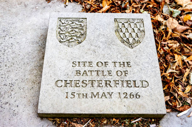 batalla de chesterfield (15 de mayo de 1266) placa en derbyshire, inglaterra - enrique iii de inglaterra fotografías e imágenes de stock
