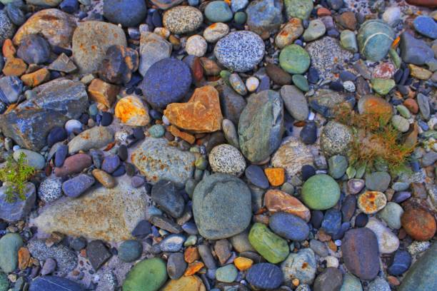 istock Nagar Valley: amazing stones and pebbles  at Riverbank 1336082598