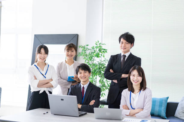 istock Office workers having a business meeting 1336101284