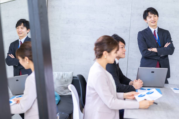 istock Office workers having a business meeting 1336101295