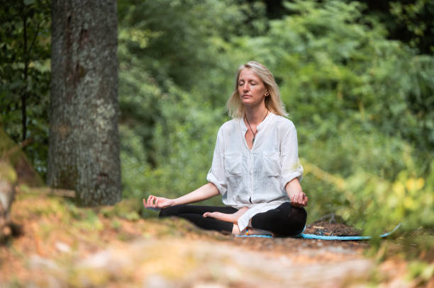 istock Outdoor meditation 1336187361