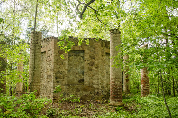 istock Abandoned barons' cemetery chapel, Edole, Latvia 1336252563
