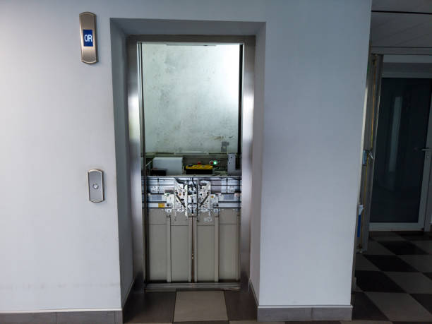 Elevator floor button panel