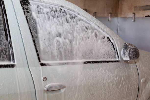 istock Car element in foam at self service car wash 1336286600