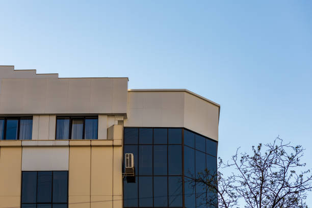 istock Element of modern glass building. Background or blank with copy space. Underlay for text or lettering 1336287371
