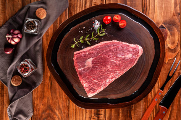 raw cap rump (brazilian picanha) - picanha beef meat rare imagens e fotografias de stock