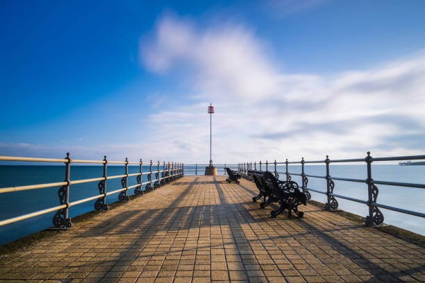 banjo pier, swanage - swanage imagens e fotografias de stock