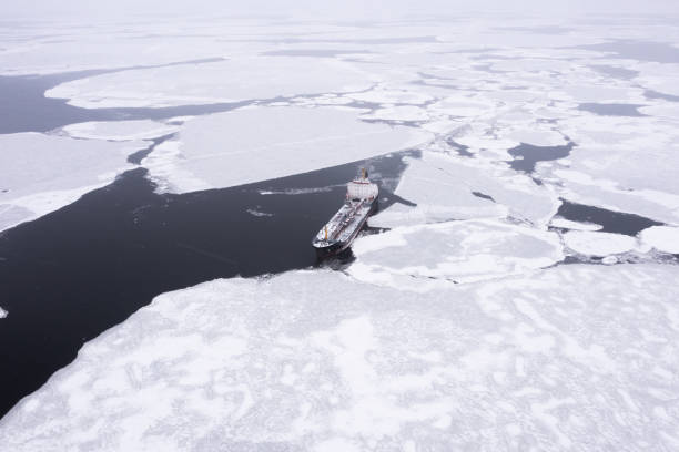 istock The sea vessel is among the ice. 1336418221