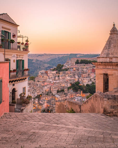 istock Ragusa Ibla at the sunrise 1336438646