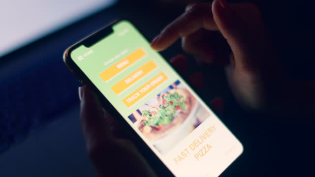 Ordering pizza using a mobile app
