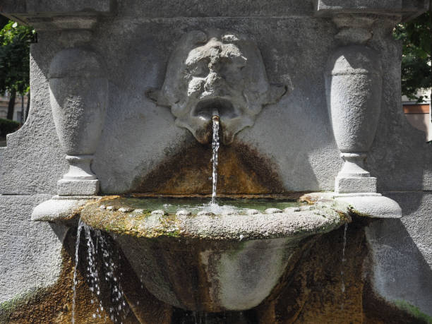 istock Fountain of masks in Turin 1336463836