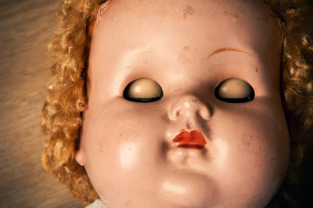 istock Vintage Baby Doll With Closed Eyes 1336485909