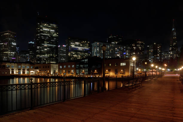 istock Night over San Francisco via Pier 7 1336516173