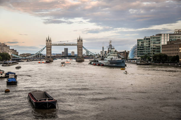 istock Busy Thames River At Sunset In London, UK 1336527527