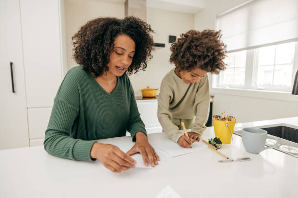 istock How to Raise Intelligent Kids 1336534257