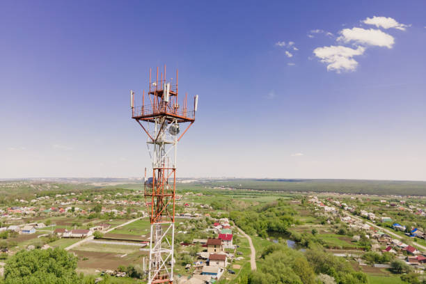 istock 5G antenna with 5G technology in rural countryside 1336547664