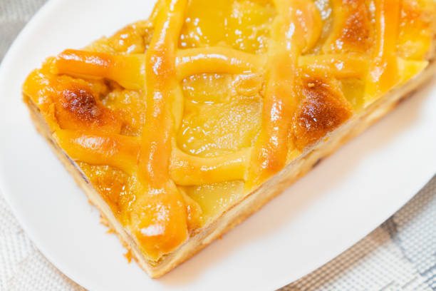 A photo of a delicious apple pie