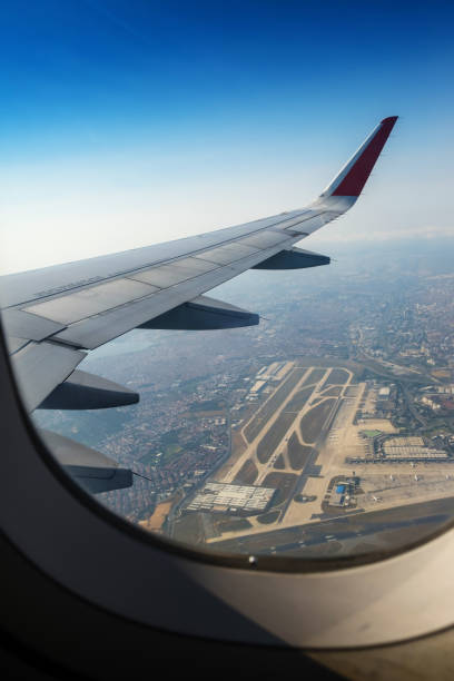 750+ Airplane Window View Pictures | Download Free Images on Unsplash
