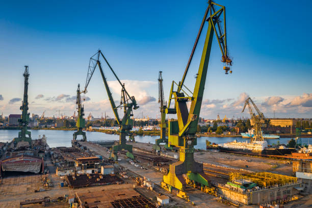 istock Shipyard Crane in Gdansk at sunset 1336625425