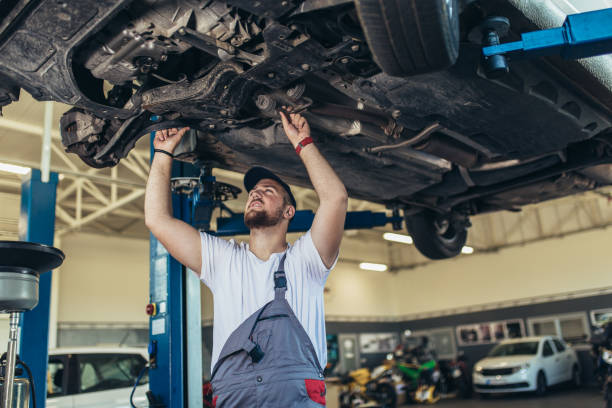istock Car repair 1336628487