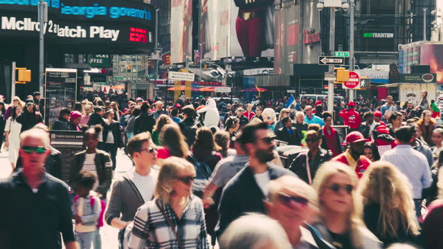 Time lapse crowd of pedestrian and tourist walking in New York, United States