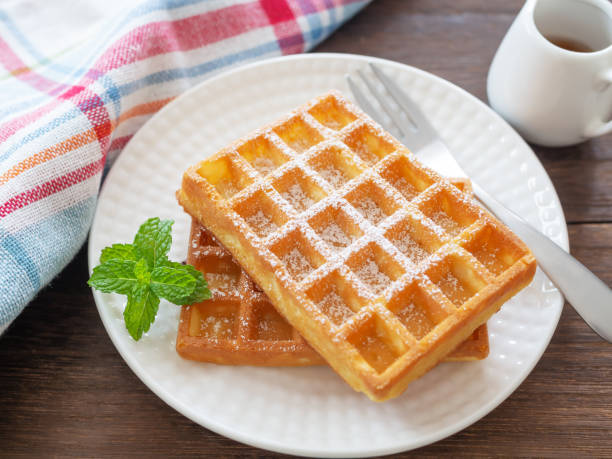 ｗaffles with powder and syrup - japanese maple imagens e fotografias de stock