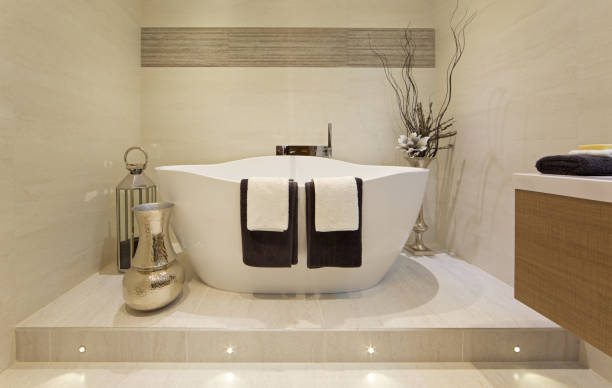 istock Elegant bathtub in luxury bathroom 1336707588